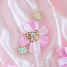 Mini Blossom Pin Set of 2