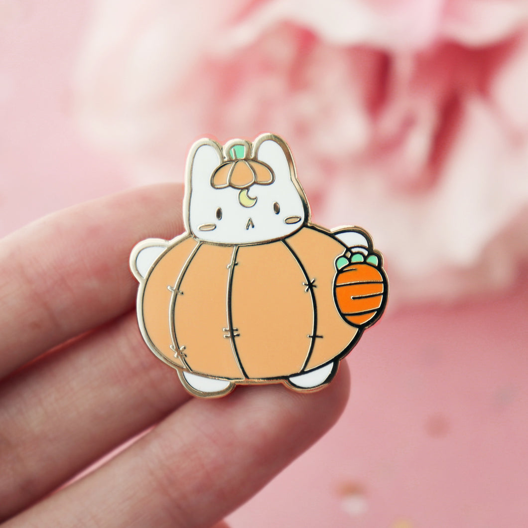 Tsuki Pumpkin Pin